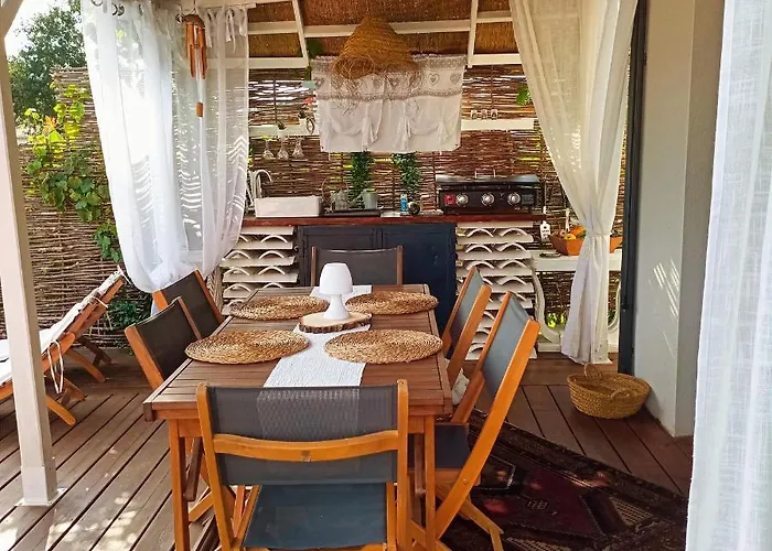 Maison Neuve Et Chaleureuse Villa